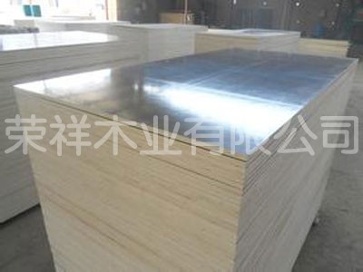 優(yōu)質(zhì)清水模板